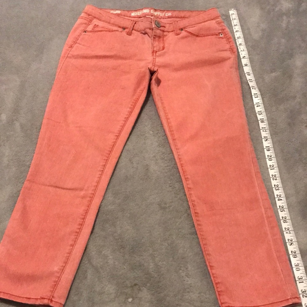 Size 7 capri corral color stretch